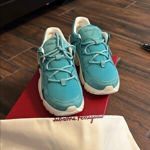 New authentic Ferragamo sneakers